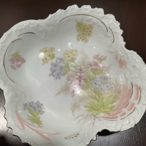 BAVARIAN CHINA CROWN OVER CASTLE MARK PORCELAIN 7” BOWL GOLD TRIM GERMANY - Picture 3 of 8